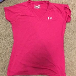 Under armor v neck tee shirt